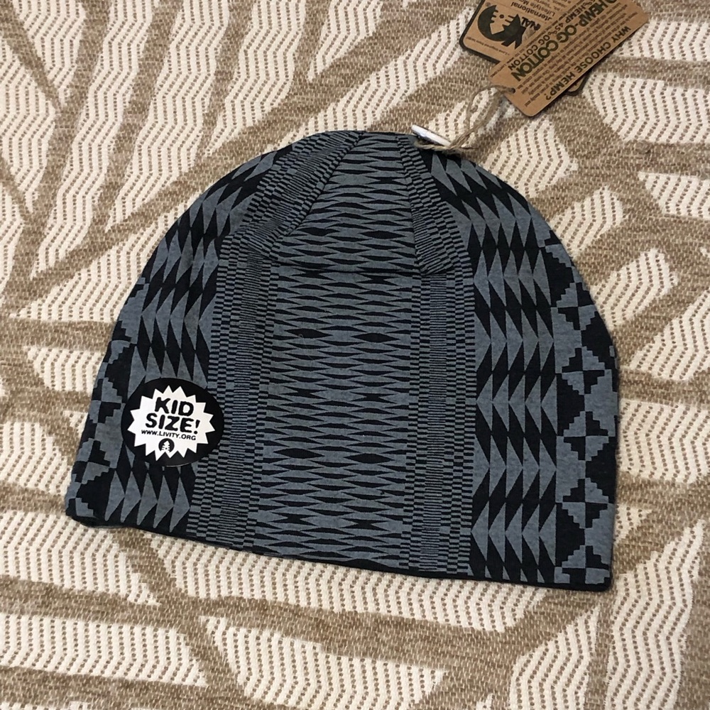 LiViTY Kids Kente Jersey Beanie in black & grey